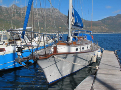 "Windward" Shearwater 39 classic GRP cruiser